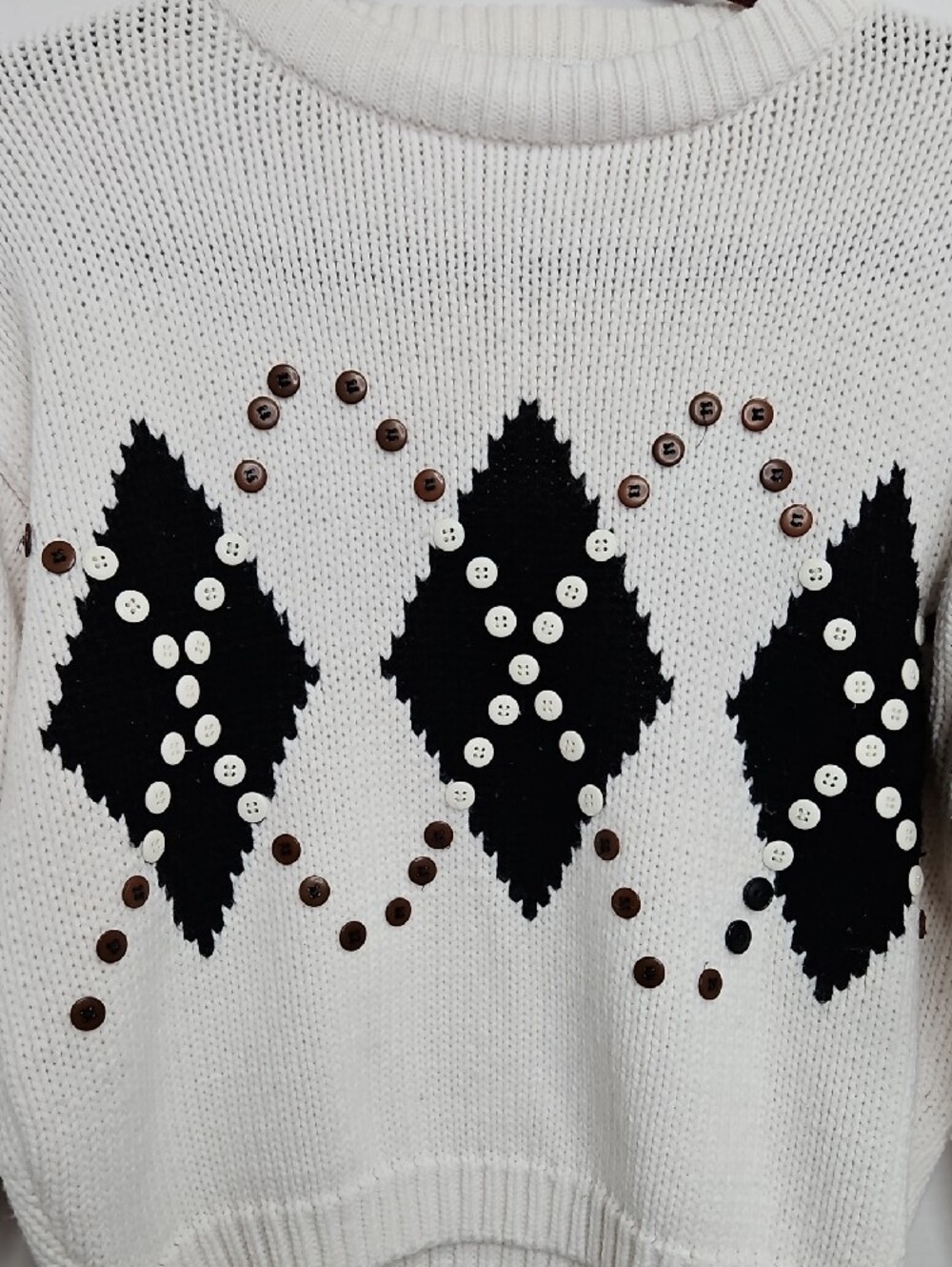 Y2K Pamela Farrell White Knit Cropped Sweater Black Argyle Buttons Details Sz L - Picture 2 of 6
